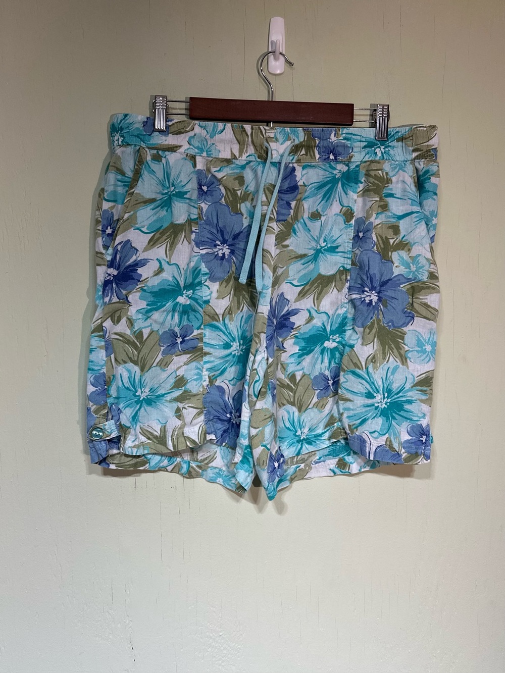 Coral Bay blue green hibiscus flowers floral linen blend shorts size xl